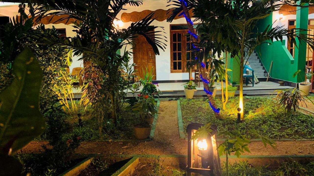 Sigiri Starwing Villa Σιγκιρίγια Εξωτερικό φωτογραφία