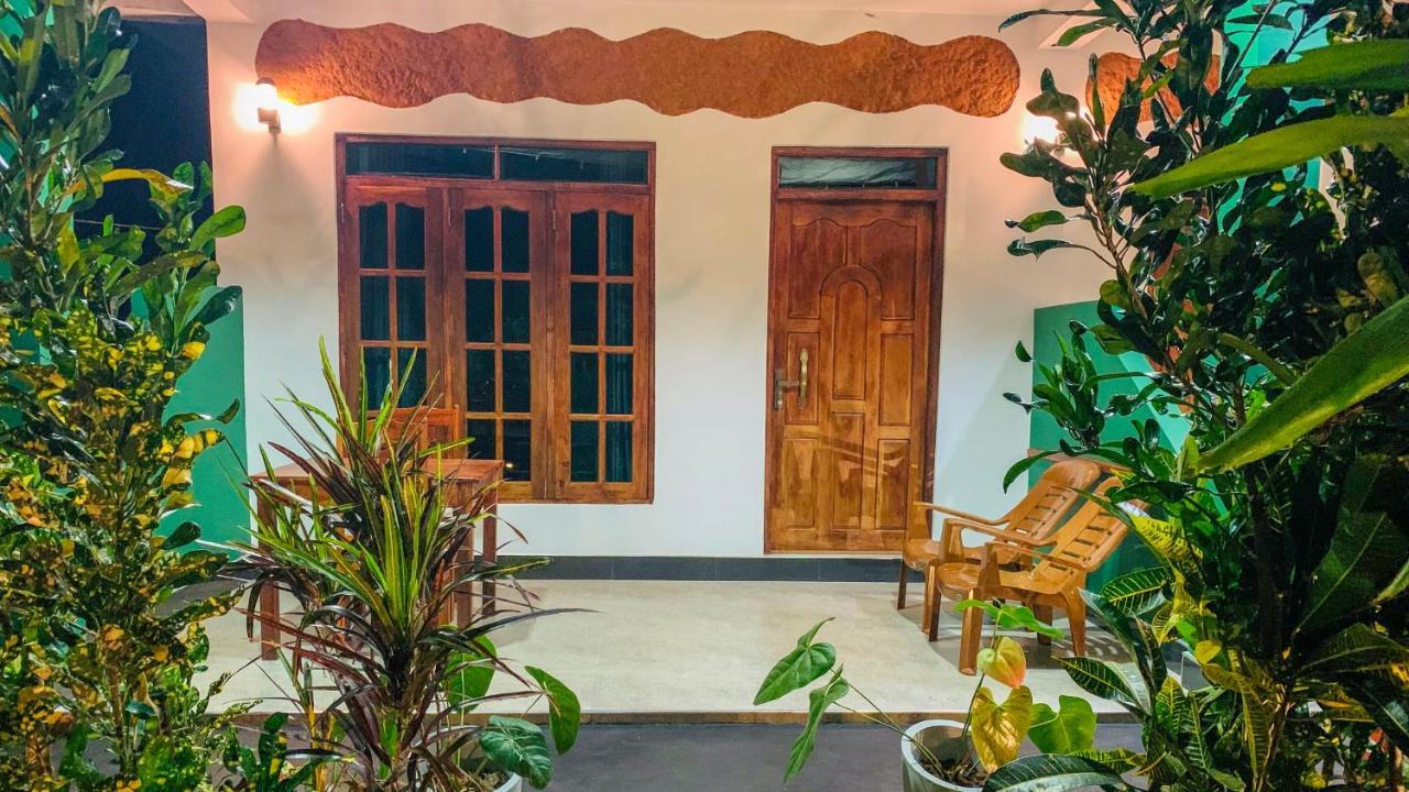 Sigiri Starwing Villa Σιγκιρίγια Εξωτερικό φωτογραφία